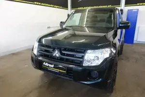 Mitsubishi Pajero Bild 13
