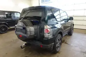 Mitsubishi Pajero Bild 17