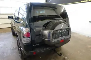 Mitsubishi Pajero Bild 18