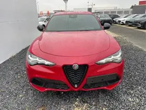 Alfa Romeo Stelvio Bild 2