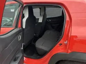 Dacia Spring Expression CCS+PDC+DAB Electric 65 48 kW (65 PS... Bild 6