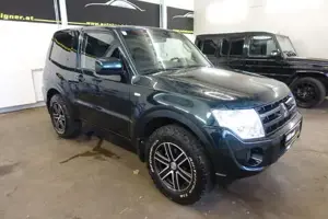 Mitsubishi Pajero Bild 15