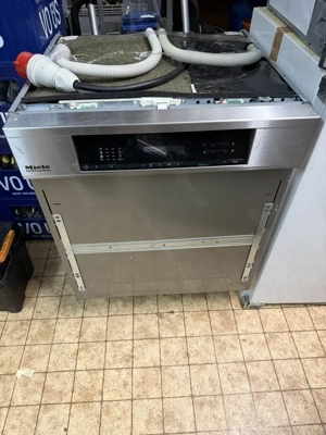 Miele PG 8131i Professional 