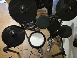E-Schlagzeug inkl. Hocker