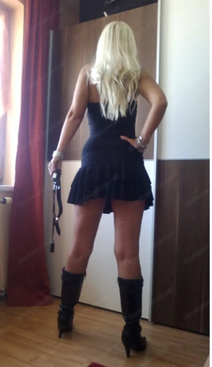 Verführerische Live-Unterhaltung via Telegram - Erlebe eine sinnliche Show   Bild 3