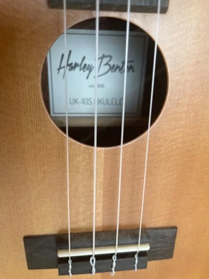 Ukulele neuwertig Bild 3