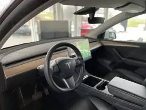 Tesla Model Y Bild 10