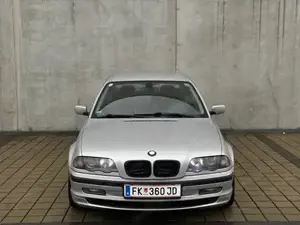 1999 Bmw 323i *01 27 PICKERL* Bild 3