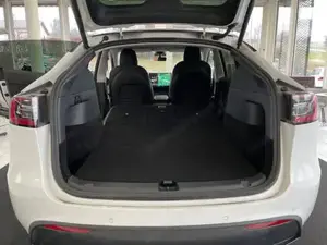 Tesla Model Y Bild 13
