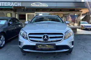 Mercedes-Benz GLA Bild 2