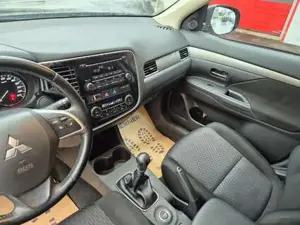 Mitsubishi Outlander Bild 20