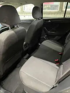 Volkswagen T-Roc Bild 9