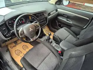 Mitsubishi Outlander Bild 18