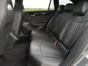 VW Passat Variant 2.0 TDI 142 kW 4Motion R-Line DSG Head Up AHK N... Bild 10