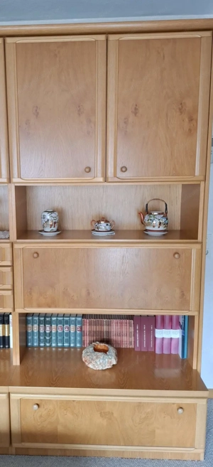 Wohnwand mit Sideboard zu verschenken Bild 5
