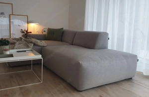 Modernes Sofa mit grauen Bezug aus Wolle