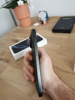 iPhone 16 Pro Max, 256GB, Black Titanium Bild 4