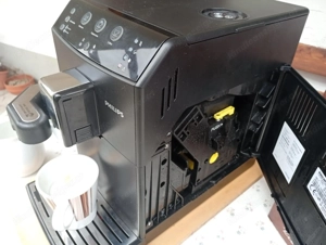 Vollautomat Philips 3000 mit Milchaufschäumer Bild 6