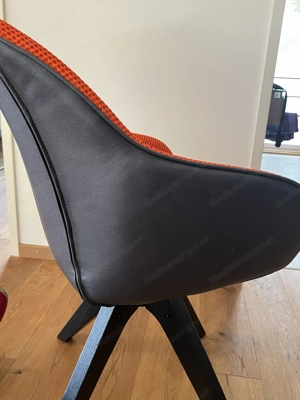 Vier Esszimmer Armlehnstühle komfortabel & drehbar Bild 3