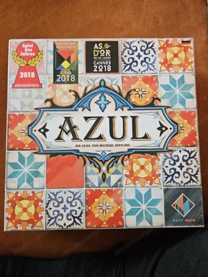 Neuwertige Brettspiele (Azul   Istanbul Big Box   Die weiße Burg   Exit   Der Hochstapler   Klattsch Bild 4