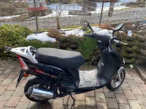 Moped Roller Vitaly 50  Bild 2