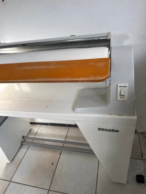 Bügelmaschine Marke Miele