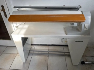 Bügelmaschine Marke Miele Bild 2