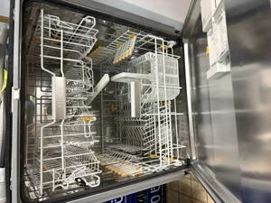 Geschirrspüler Miele PG 8131i Professional  Bild 2