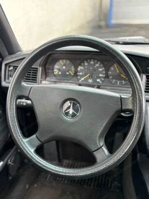 Mercedes-Benz 190D (W201)   Baujahr 1992   Top-Zustand  Bild 10