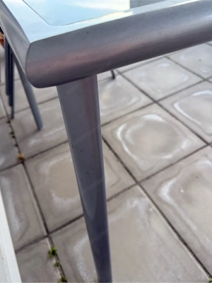 Balkonmöbel - Tisch und 4 Stühle Bild 2