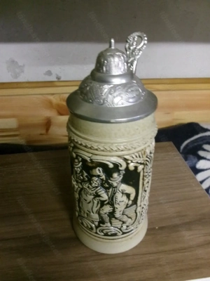 Bierkrüge aus Steingut + Reinzinn  Bild 5