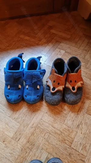 Hausschuhe Gr 21 22 25 26 30 Bild 3