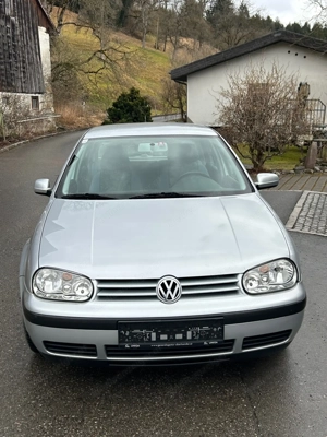 VW Golf Silber metallic Baujahr 2001 Bild 3