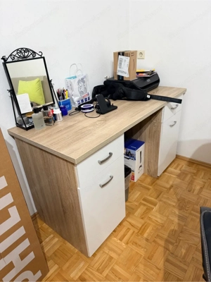 Schreibtisch Bild 2