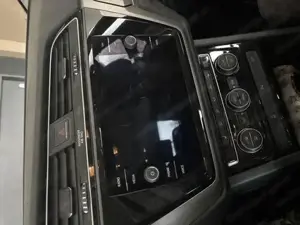 Touran zu verkaufen! Bild 4