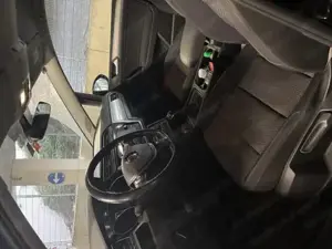 Touran zu verkaufen! Bild 3