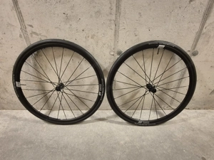 DT Swiss P1800 28  SPLINE 23 Laufradsatz für Disc Brake mit Shimano Freilauf