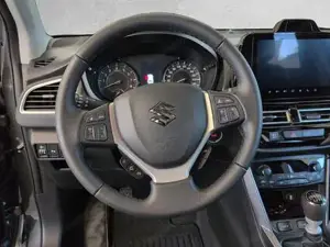 Suzuki S-Cross Bild 9