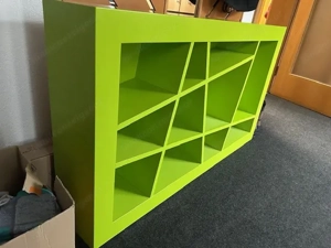 Designwandregal vom Tischler gefertigt 