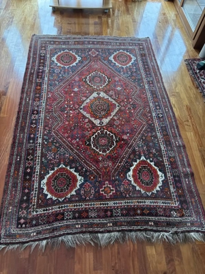 Perserteppiche in 5 verschiedenen Ausführungen  Bild 2