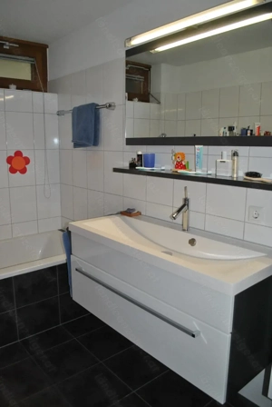 4 Zimmer Wohnung mit Terrasse und Garten in Seenähe Bild 7