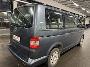 VW T5 9 Sitzer  Bild 5