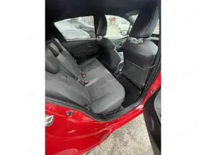Toyota Yaris Bild 9