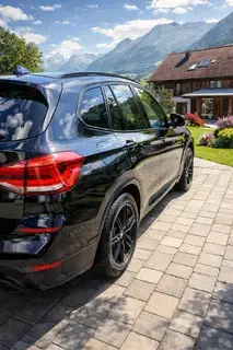 BMW X1 X Drive 25e PHEV Allrad Bild 6