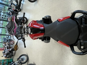 BMW R 1200 R rot Top Zustand Bild 5