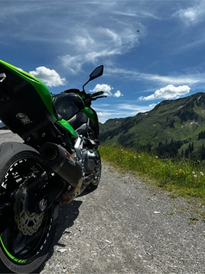 Kawasaki Z900 Bild 2