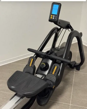 Matrix Rudergerät Rower Bild 2