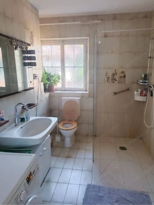 Zimmer in 5er-Haus-WG Bild 8