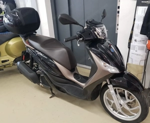 Piaggio Medley ABS Bild 3