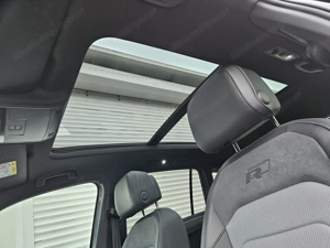 VW Tiguan R Line SUV Bild 8